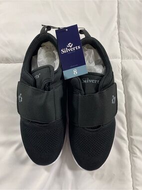 New Silverts shoes size 8